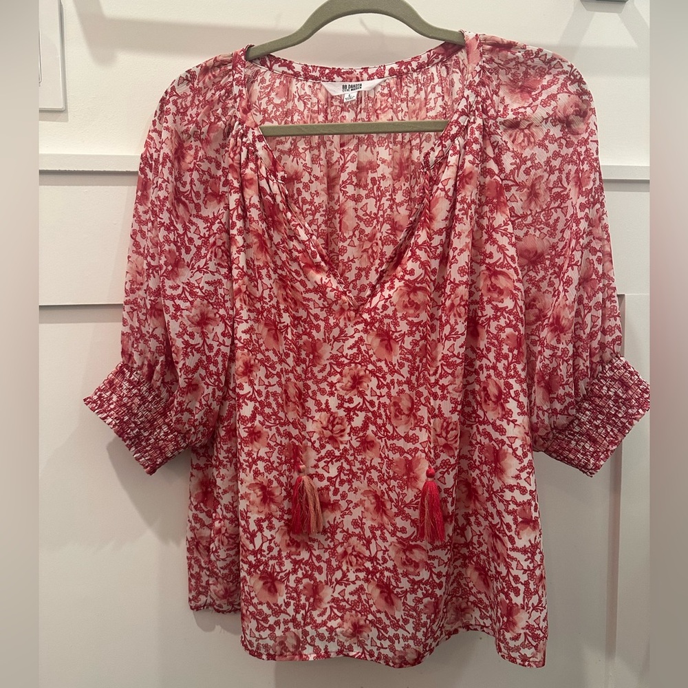 BB Dakota Steve Madden floral blouse